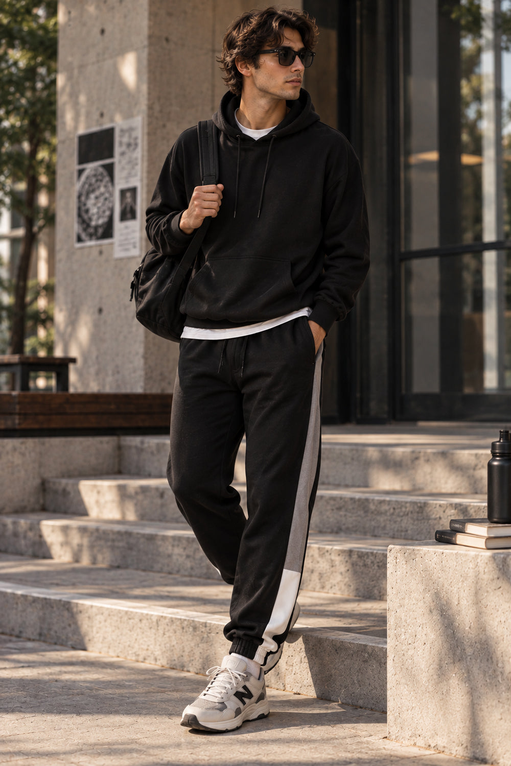 Şerit Detaylı Siyah Jogger