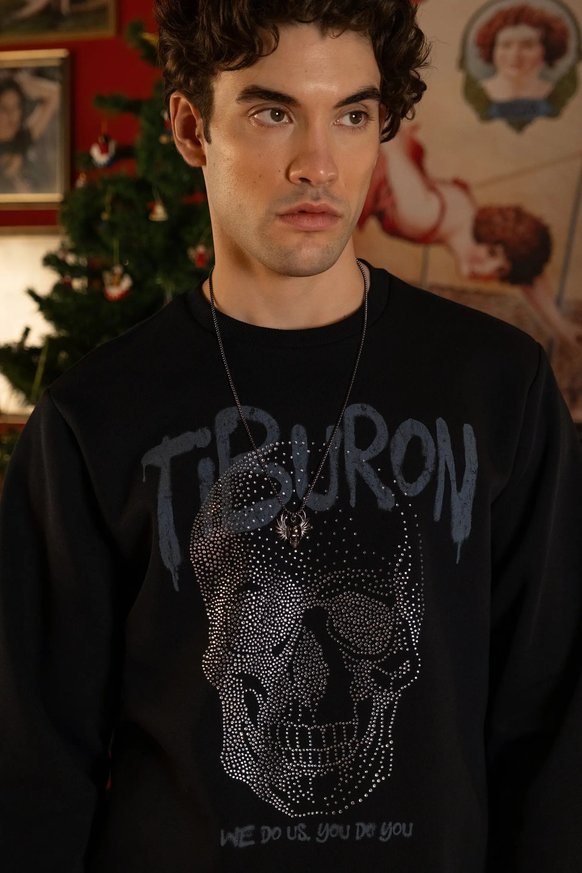 Taş Baskılı Siyah Erkek Sweatshirt