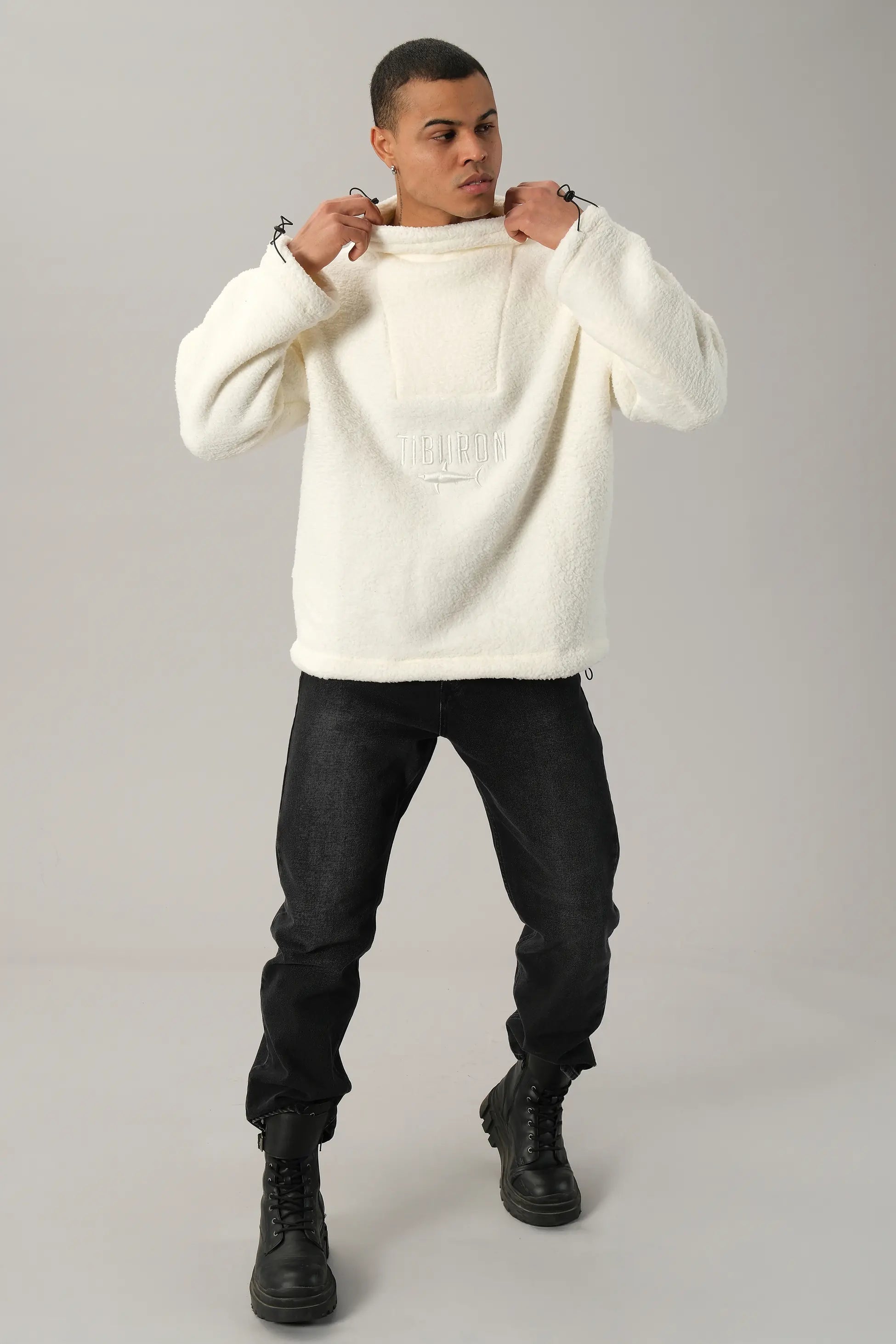 Suni Yünlü Nakışlı Sweatshirt