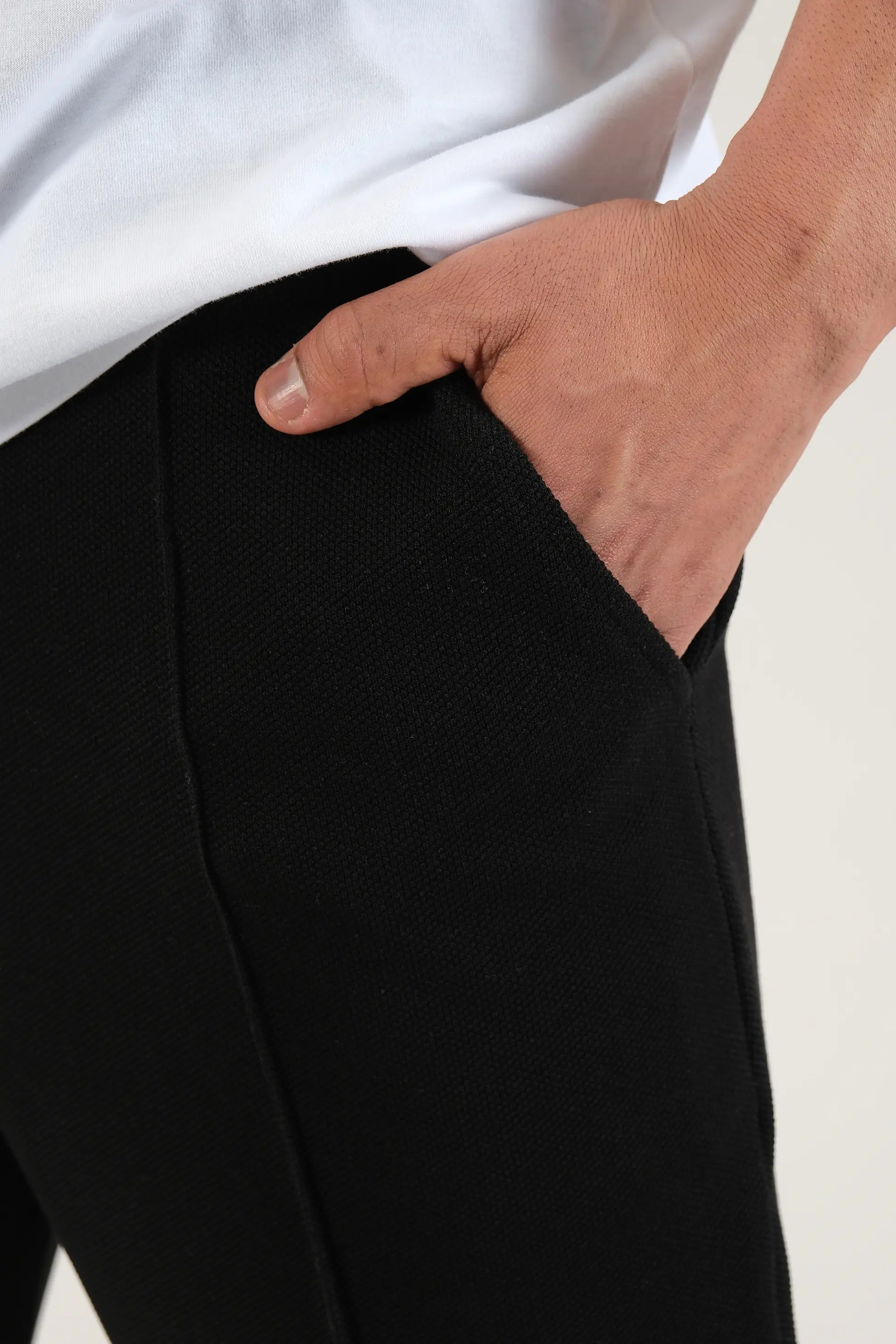 Siyah Dokulu Jogger Pantolon