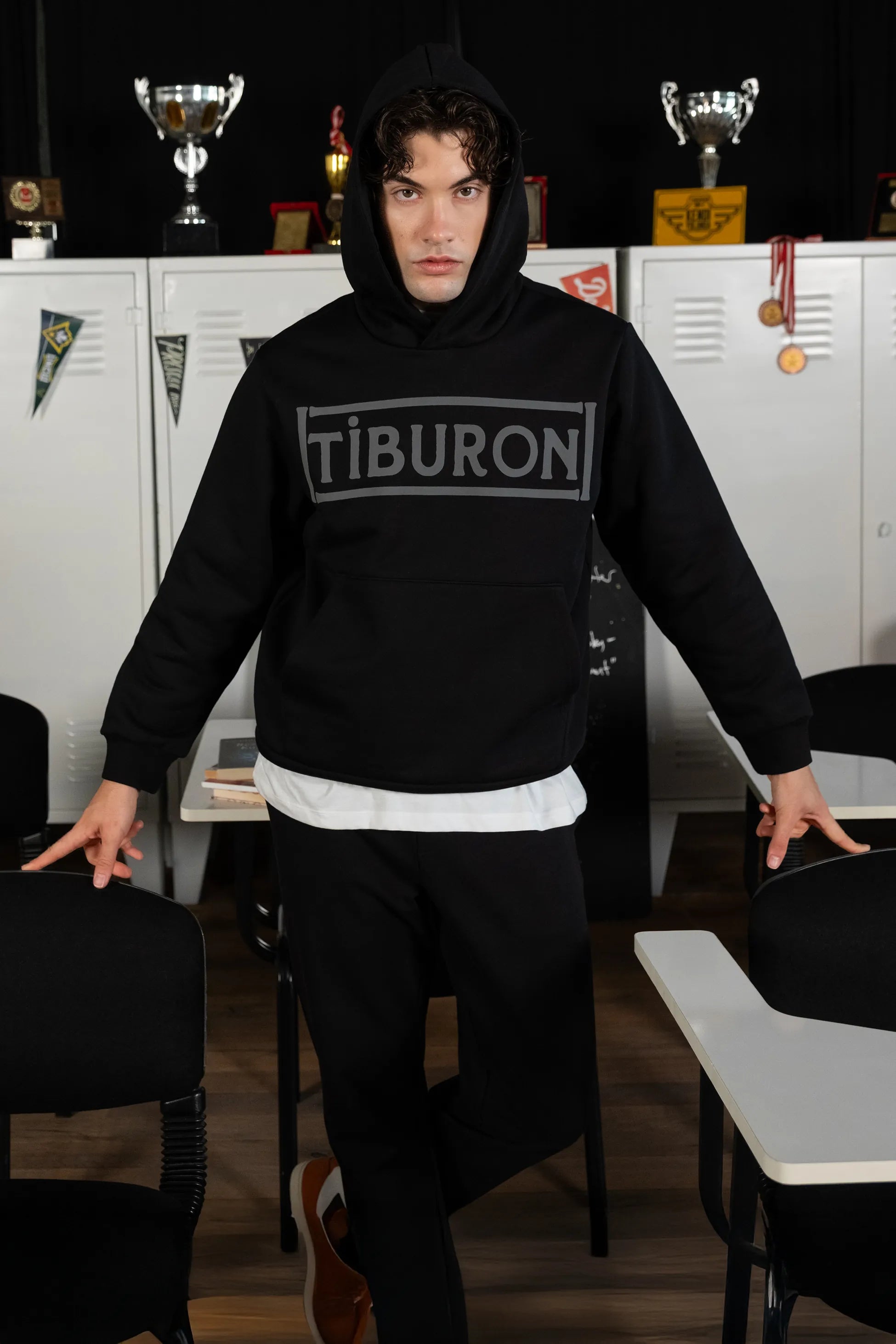 Tiburon Baskılı Kapüşonlu Siyah Hoodie