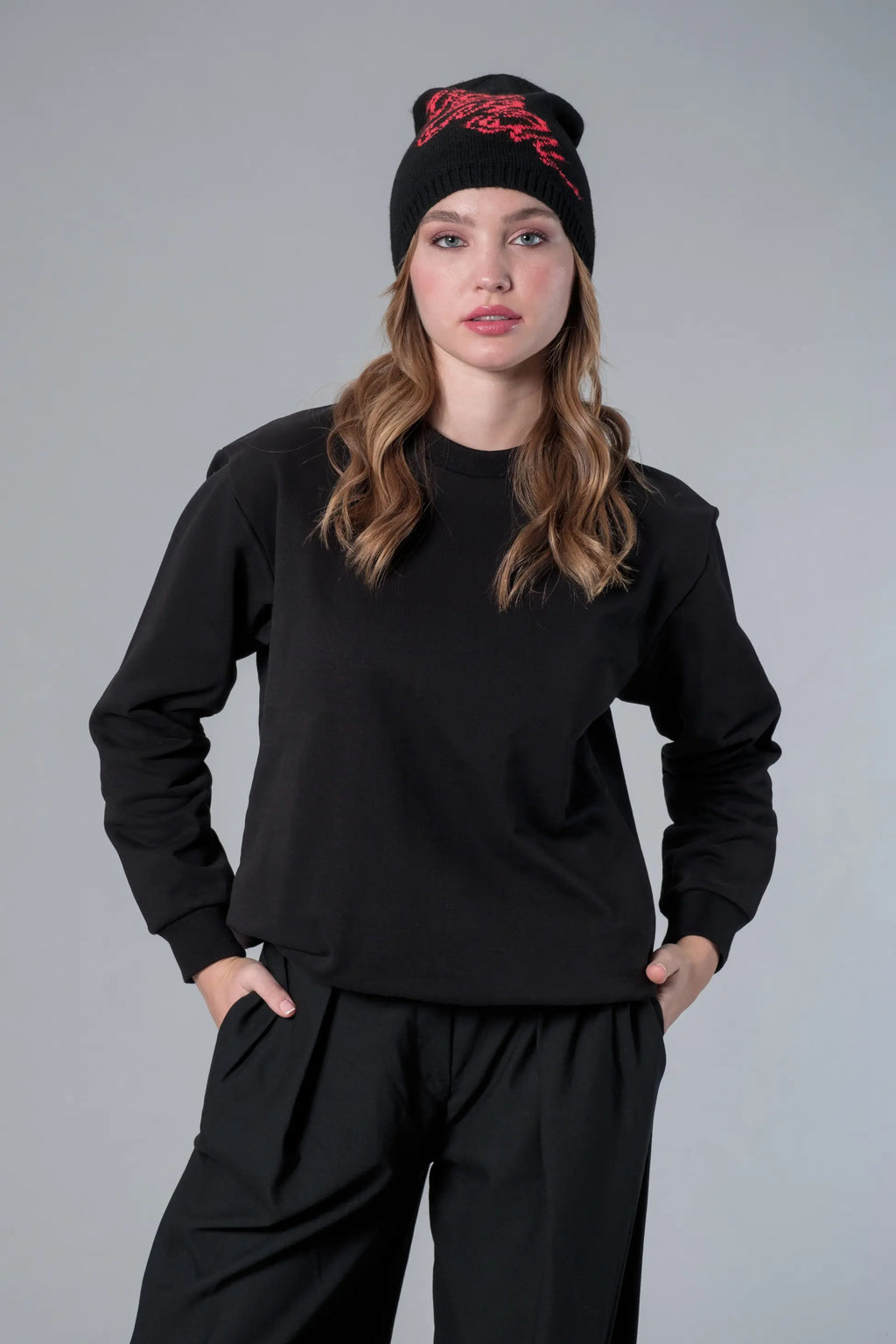 Siyah Bisiklet Yaka Sweatshirt