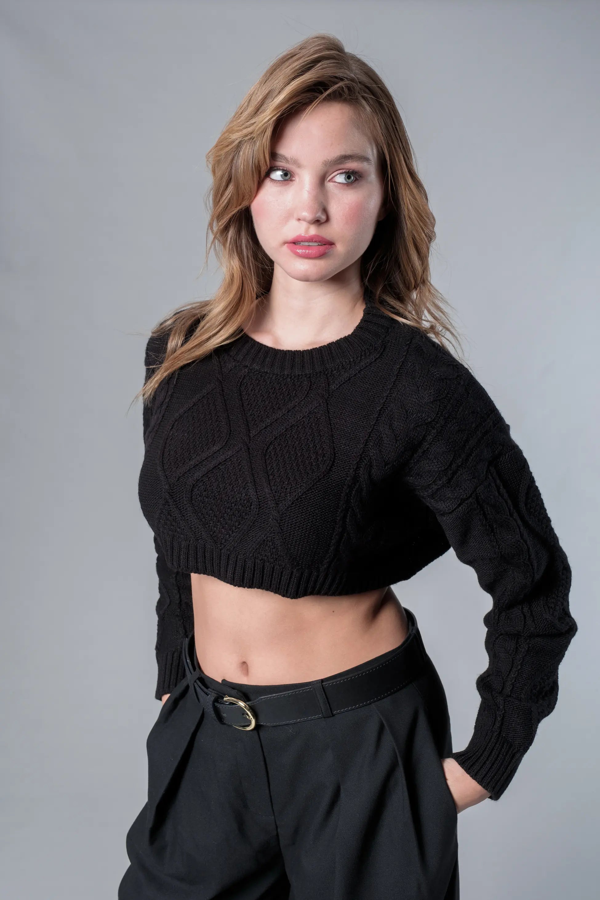 Siyah Crop Kazak