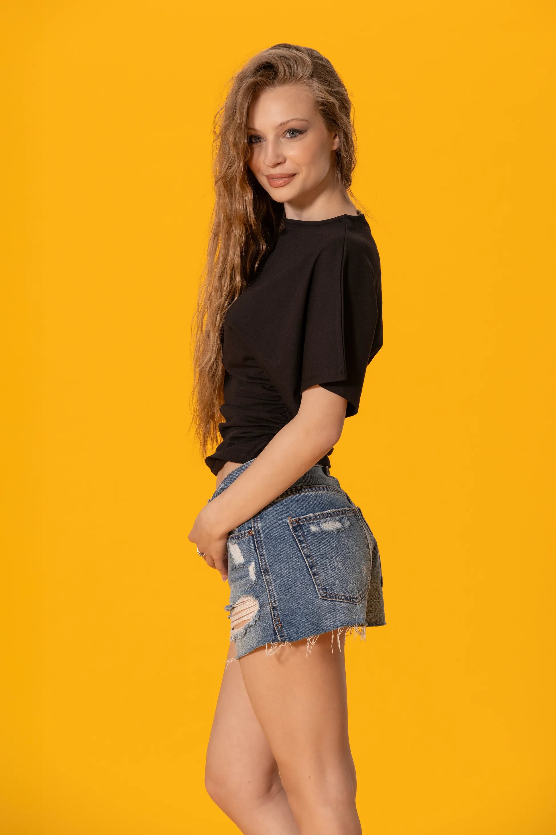 Beli Büzgülü Siyah Basic Tişört