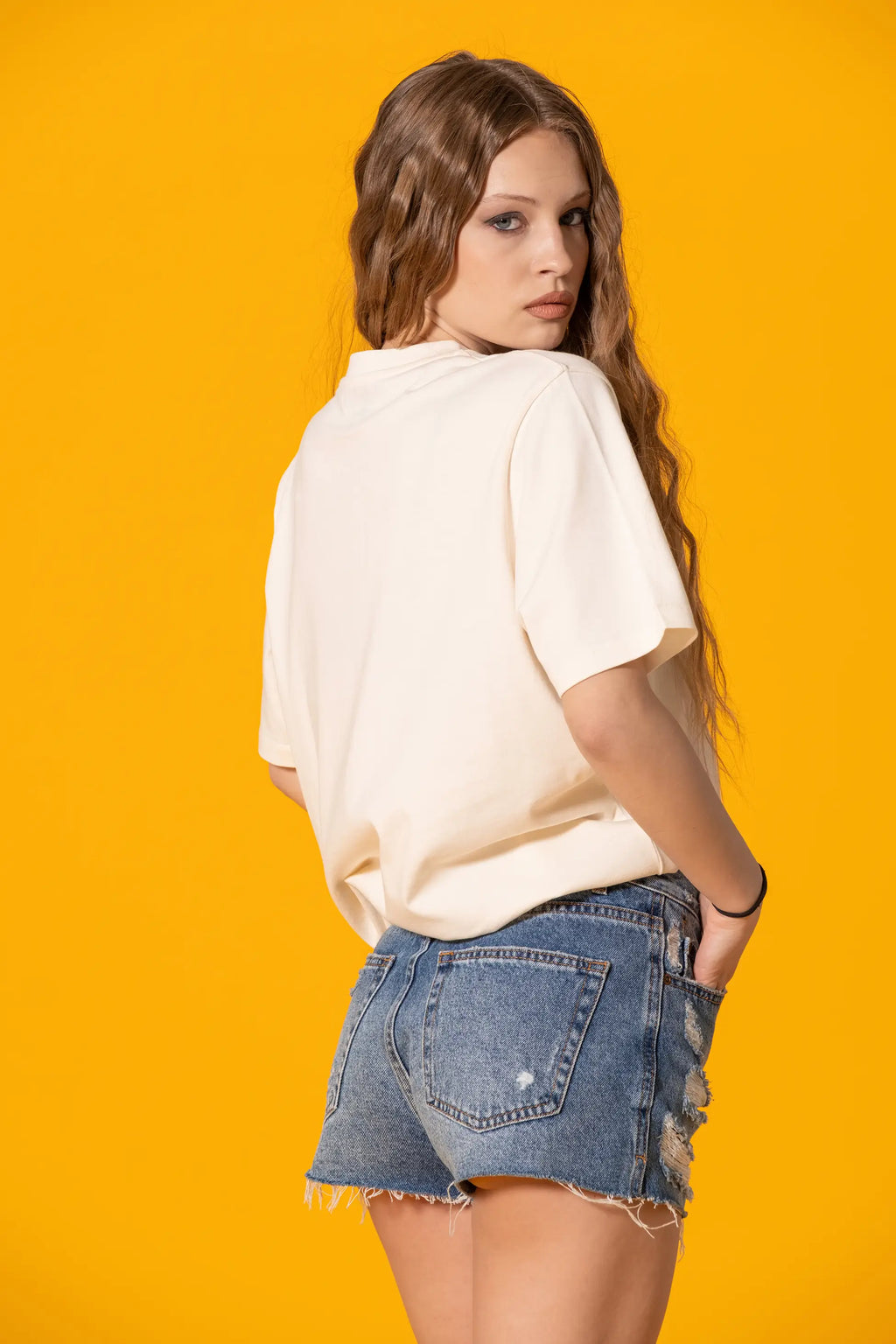 Önü Baskılı Kadın Ekru Oversize Tişört