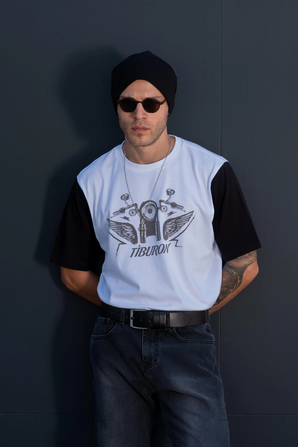 Kontrast Baskılı Beyaz Tshirt