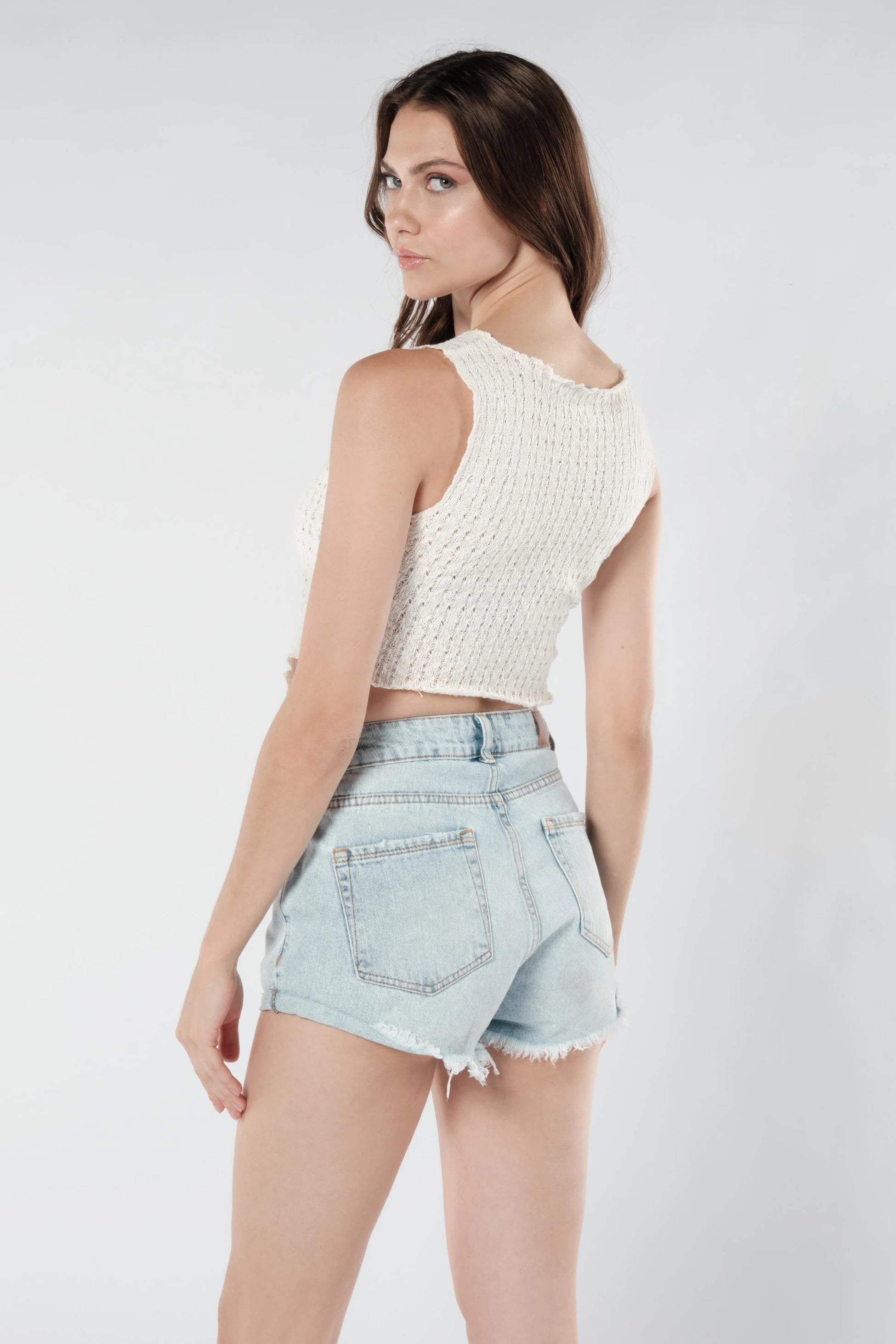 Asimetrik Kesim Dokulu Ekru Crop Top