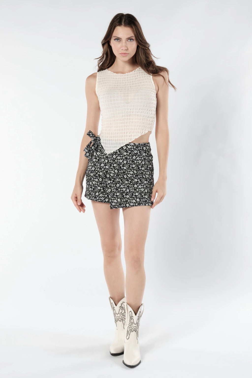 Asimetrik Kesim Ekru Transparan Crop Top