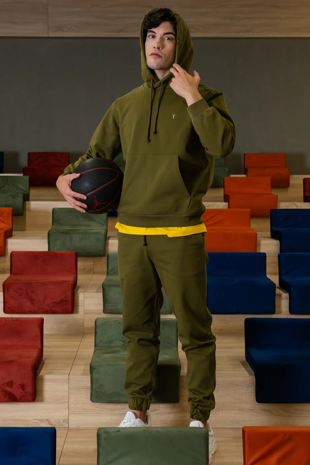 Haki Basic Jogger Pantolon