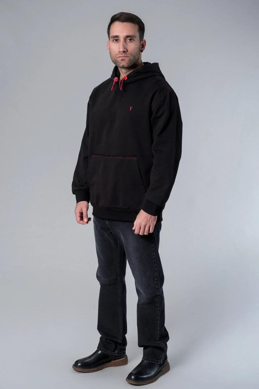 Nakış Detaylı Siyah Oversize Hoodie