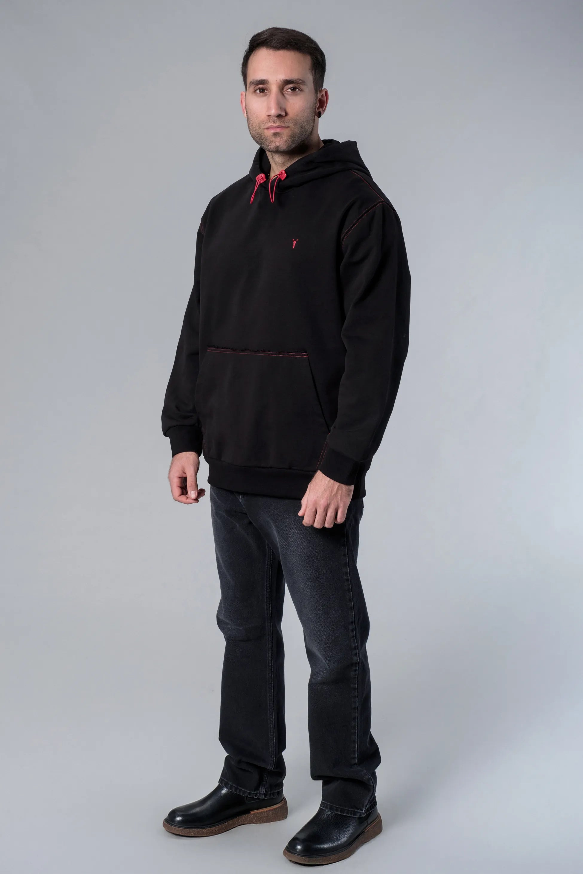 Nakış Detaylı Siyah Oversize Hoodie
