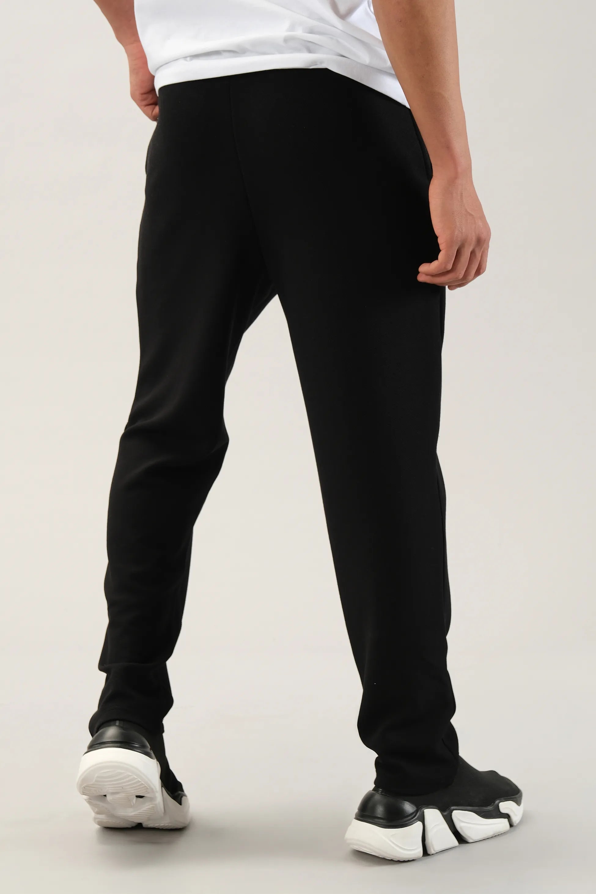 Siyah Dokulu Jogger Pantolon