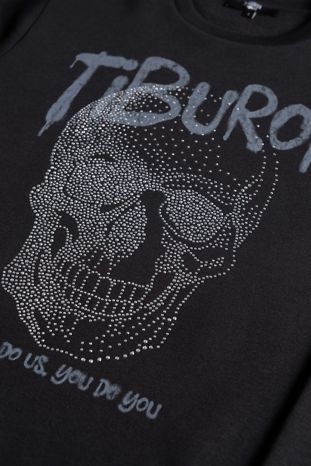 Taş Baskılı Siyah Erkek Sweatshirt