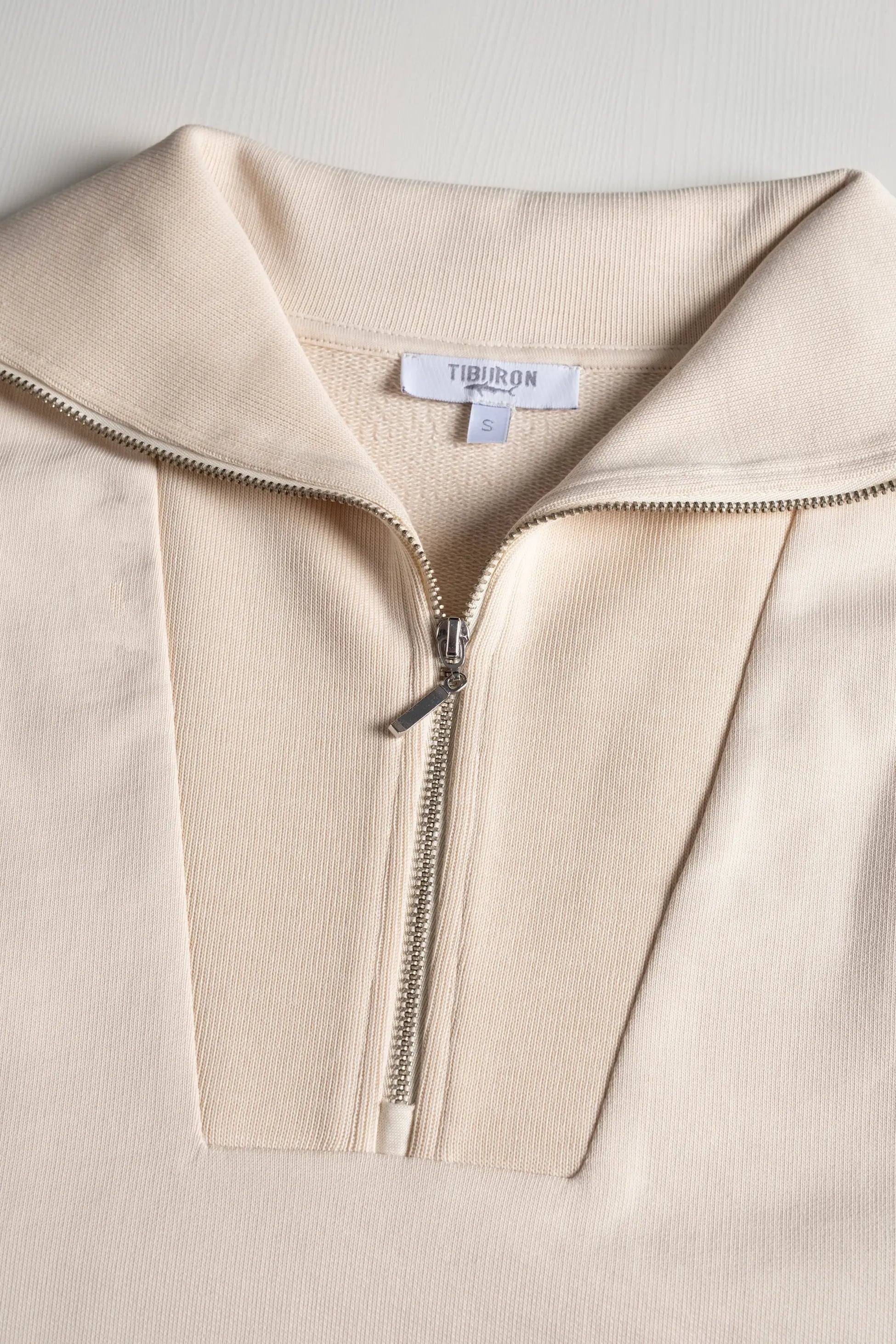 Yarım Fermuarlı Ekru Sweatshirt