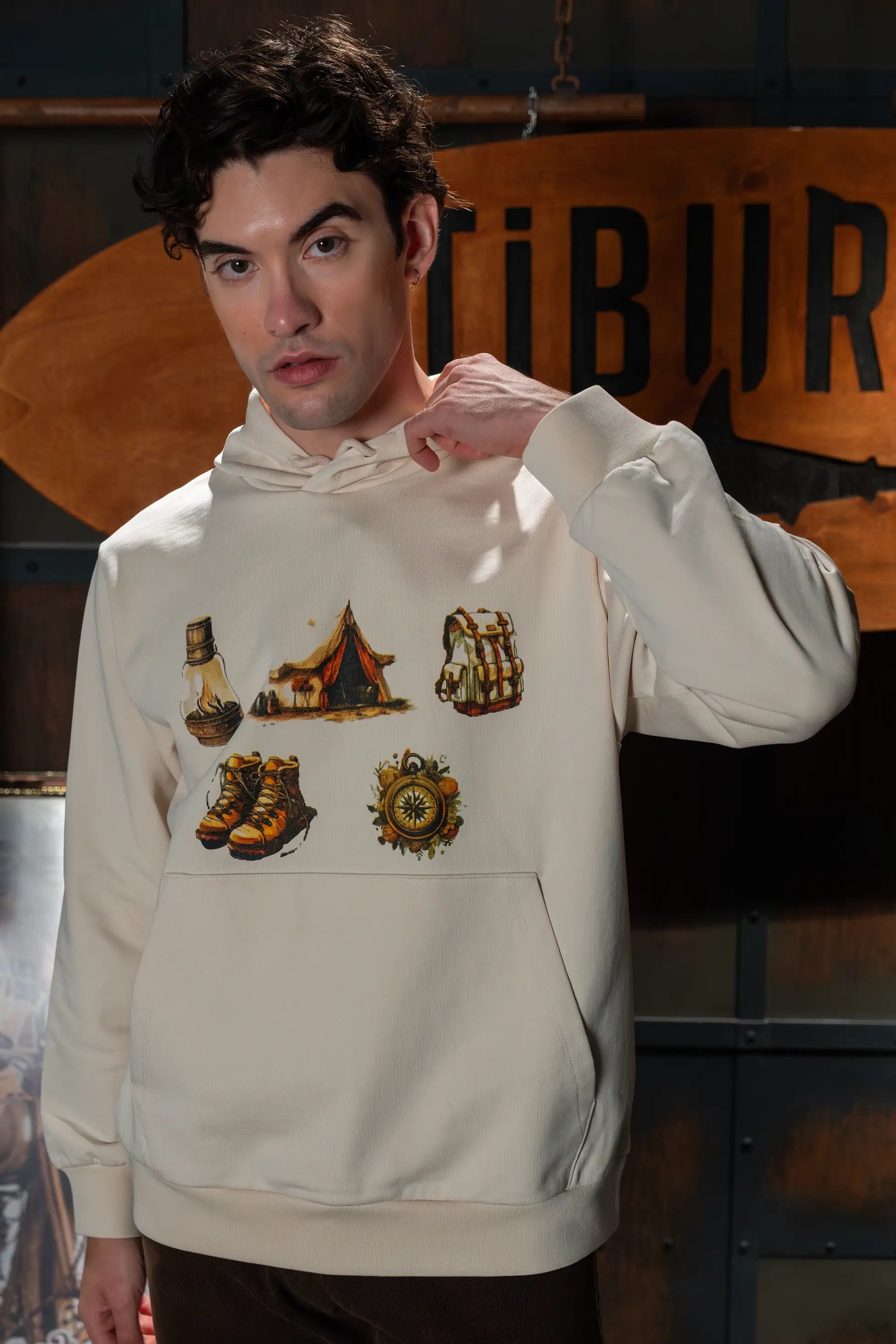 Kapüşonlu Baskılı Ekru Hoodie