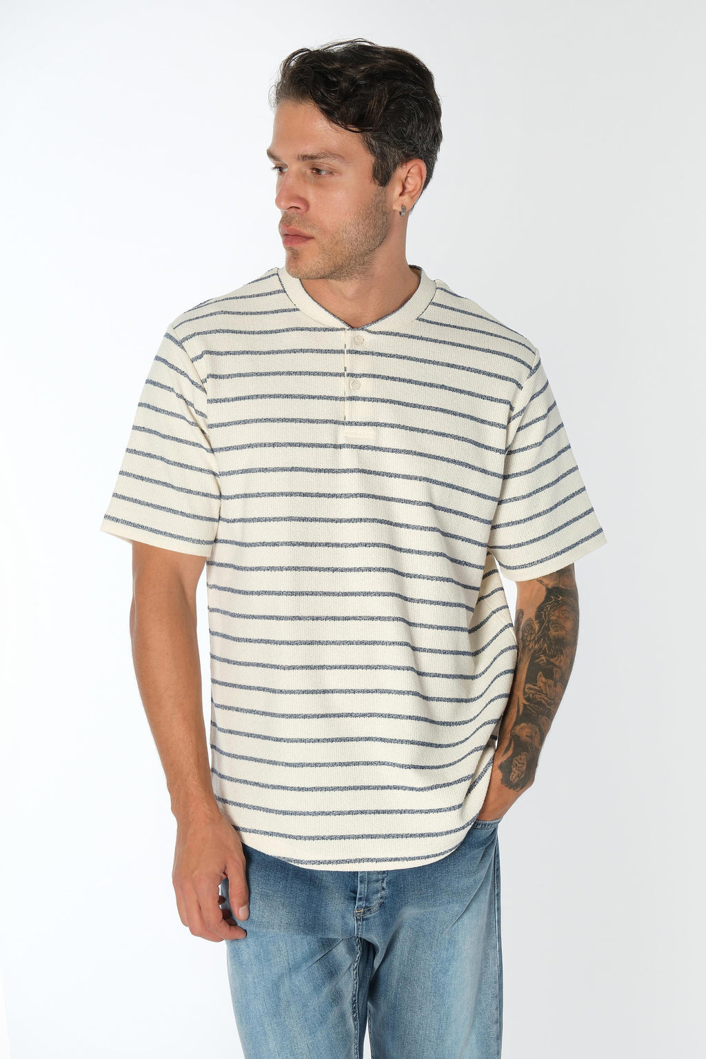 Çizgili Düğmeli Yaka Tshirt