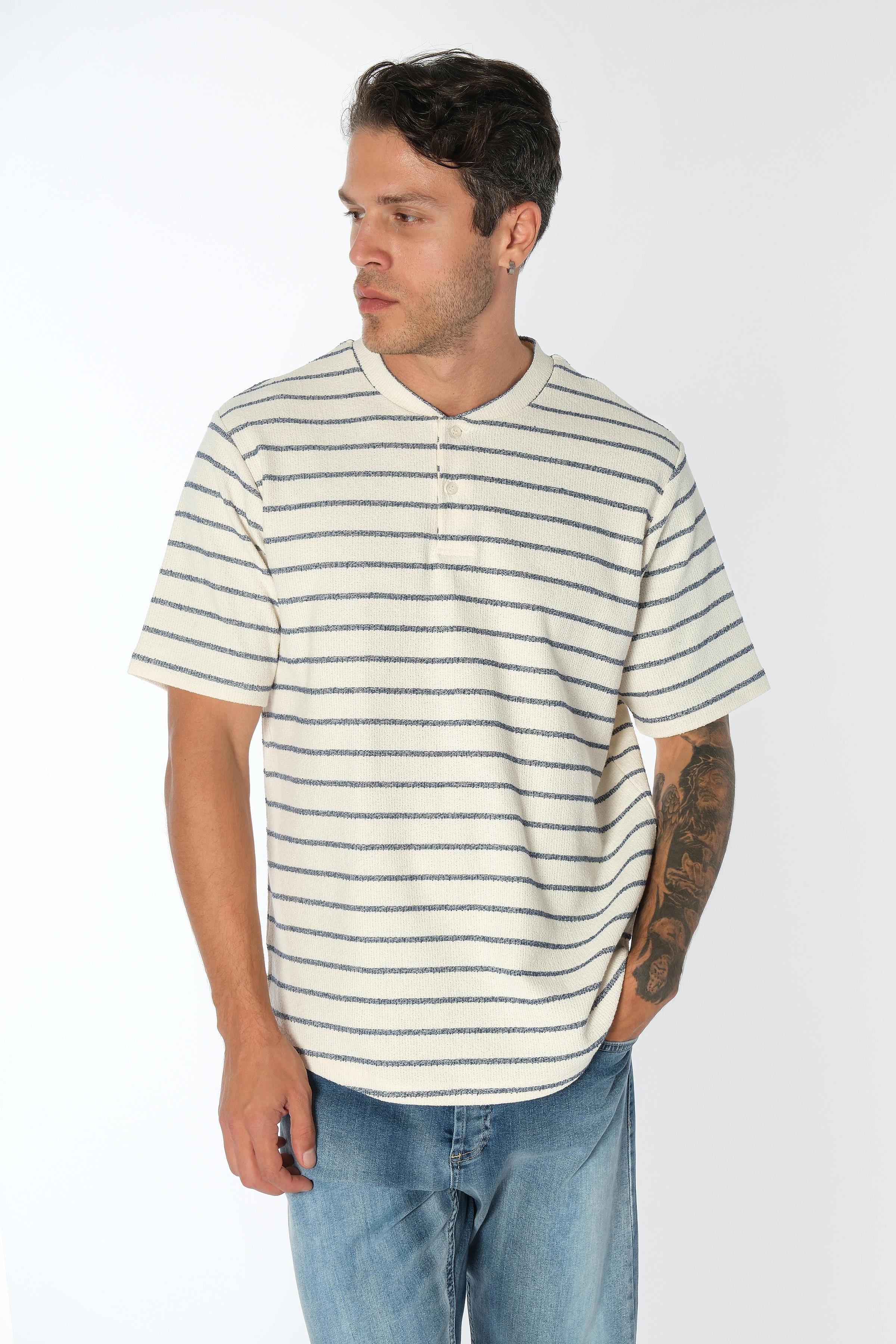 Çizgili Düğmeli Yaka Tshirt
