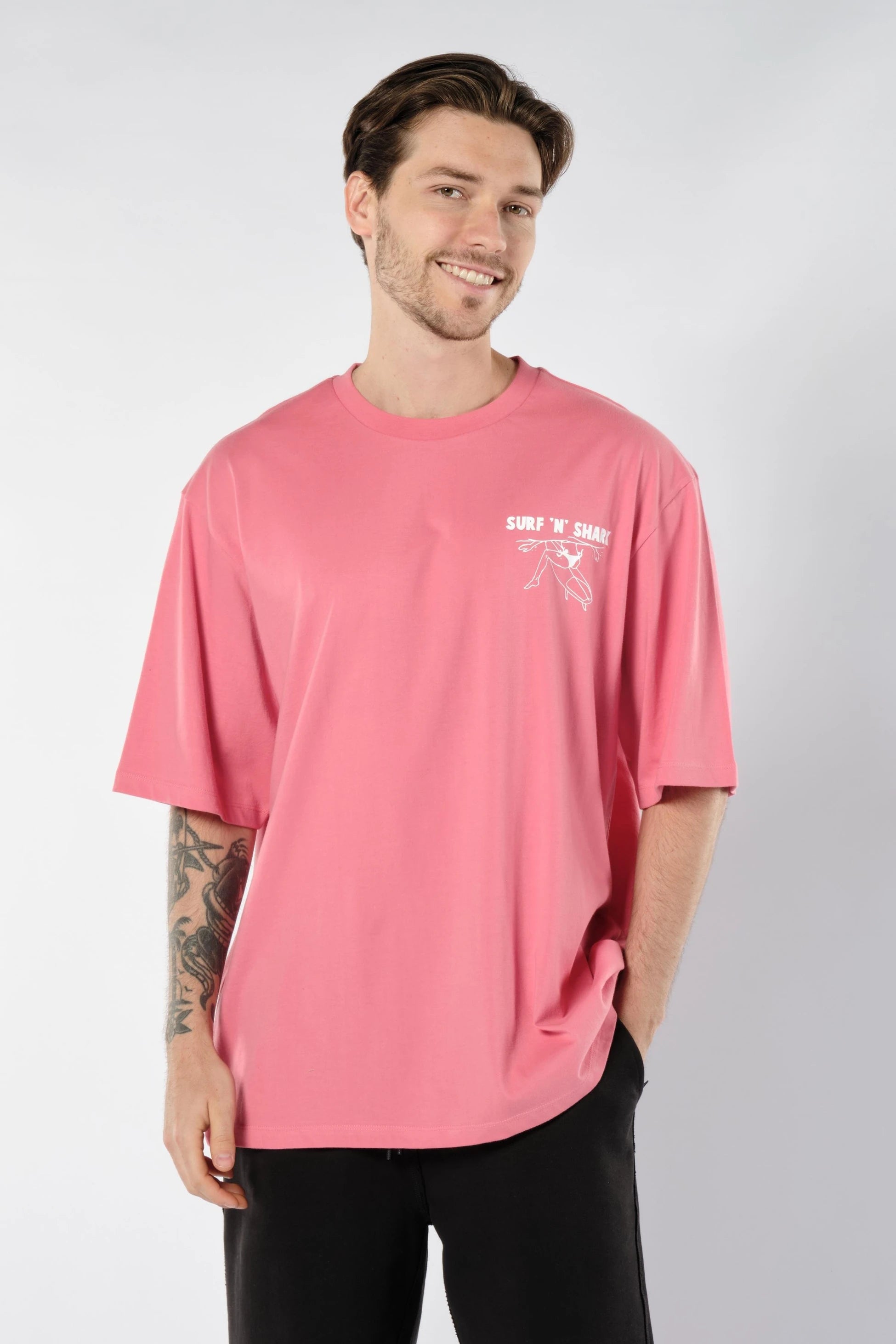 Köpek Balığı Baskılı Erkek Pembe Oversize Tişört