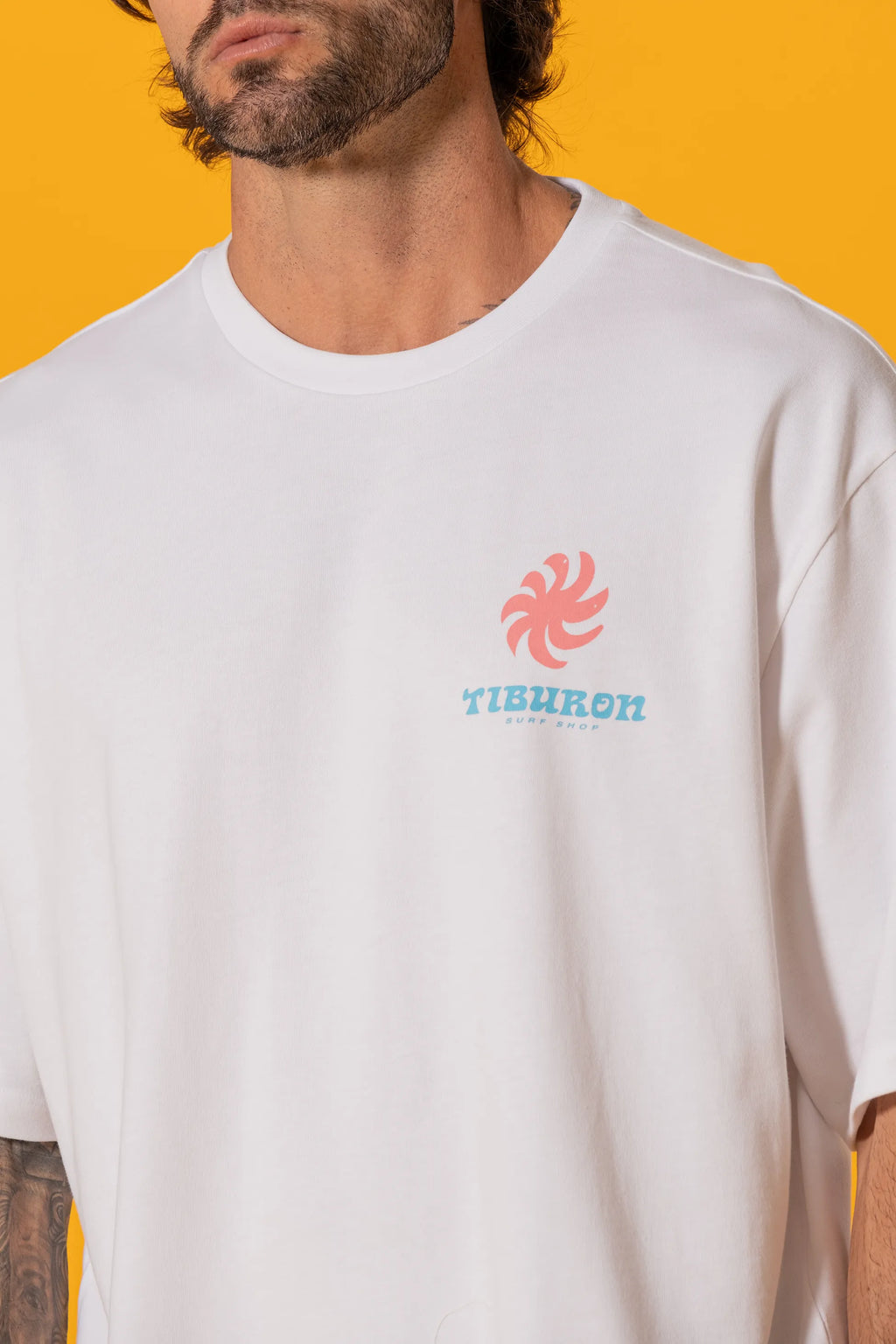 Sörf Temalı Beyaz Oversize Tişört