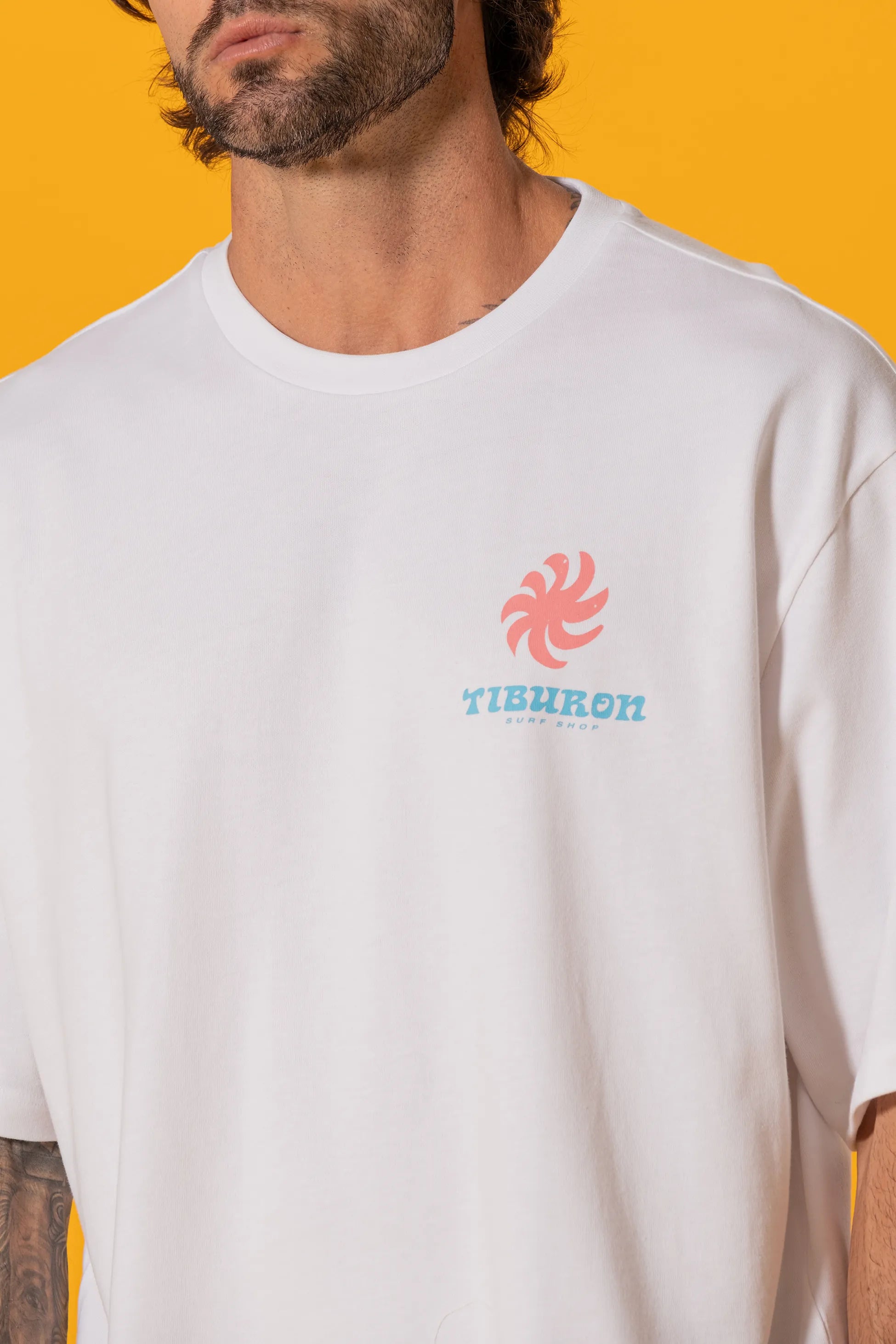 Sörf Temalı Beyaz Oversize Tişört