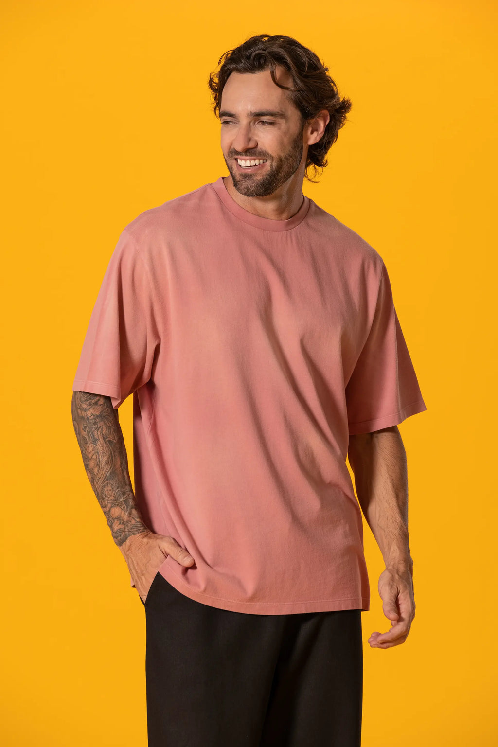 Patch Detaylı Pembe Yıkamalı Tişört