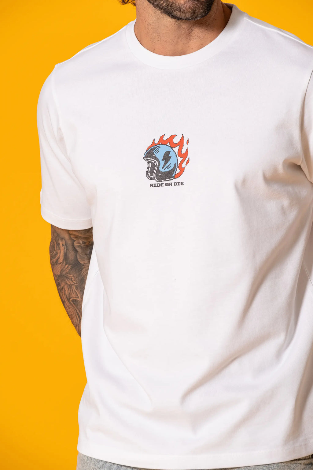 Minimal Oyun Tema Baskılı Beyaz Regular Tişört